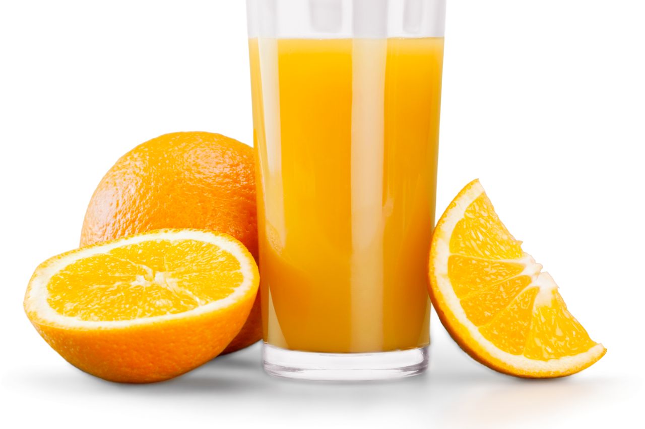 Cachorro pode tomar suco de laranja natural?